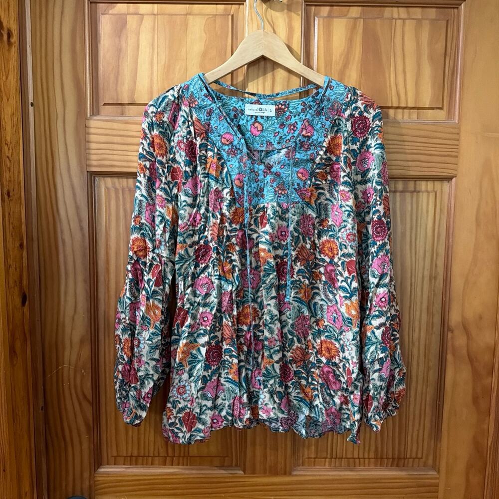 Natural Life Floral Print Long-sleeved Top Size L